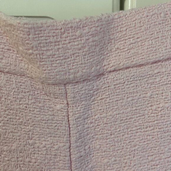 RARE! Zara Woman Pink Boucle High Waisted Shorts in Size L - Picture 4 of 16